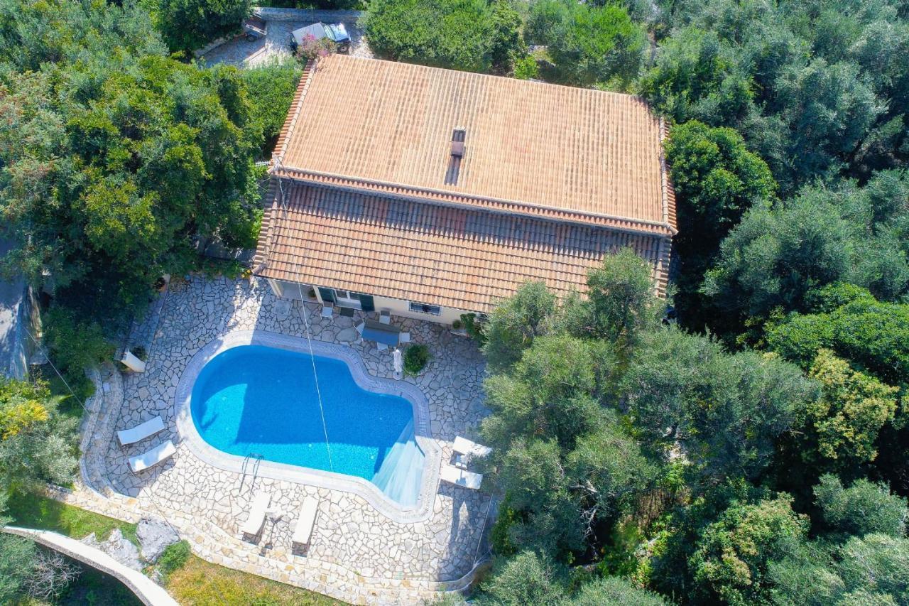 Villa Natasha Katavolos Ngoại thất bức ảnh