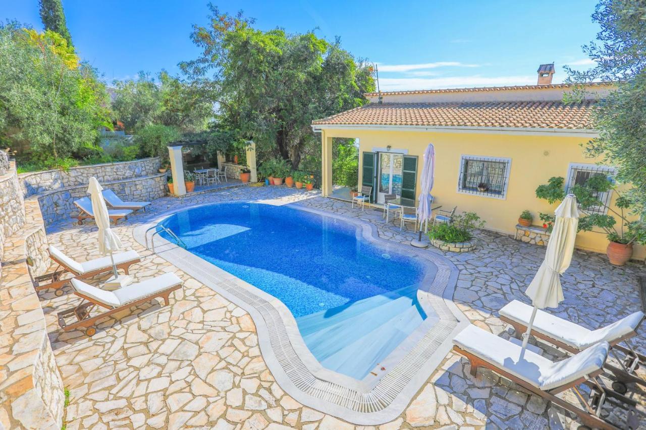 Villa Natasha Katavolos Ngoại thất bức ảnh