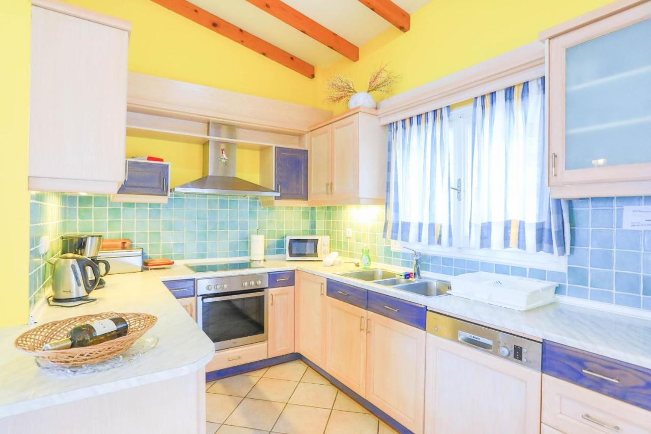 Villa Natasha Katavolos Ngoại thất bức ảnh